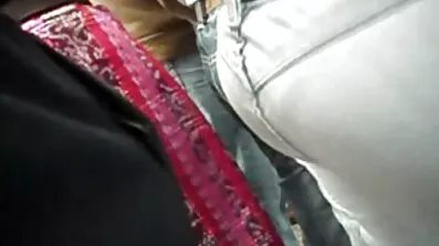 অনমনীয়ভাবে গুদে বাংলা নতুন সেক্স ভিডিও একটা সেক্সি প্রুড টেনে দিল